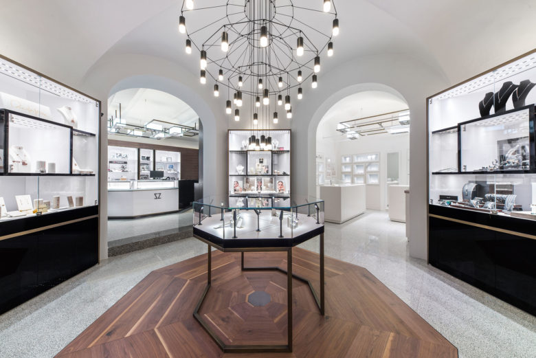长沙珠宝店面装修时珠宝柜台要如何设计？