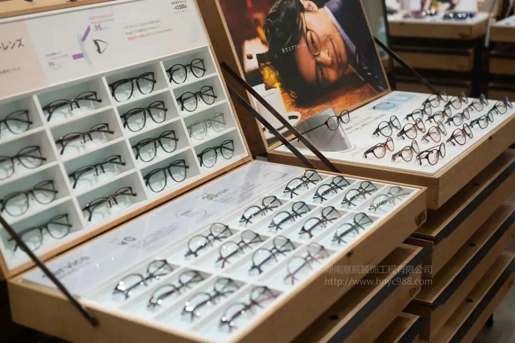 长沙眼镜店装修四大技巧 眼镜店设计攻略